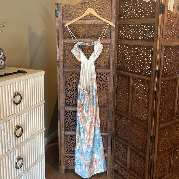 Significant other Jacy dress island bouquet - Picture 5 of 5